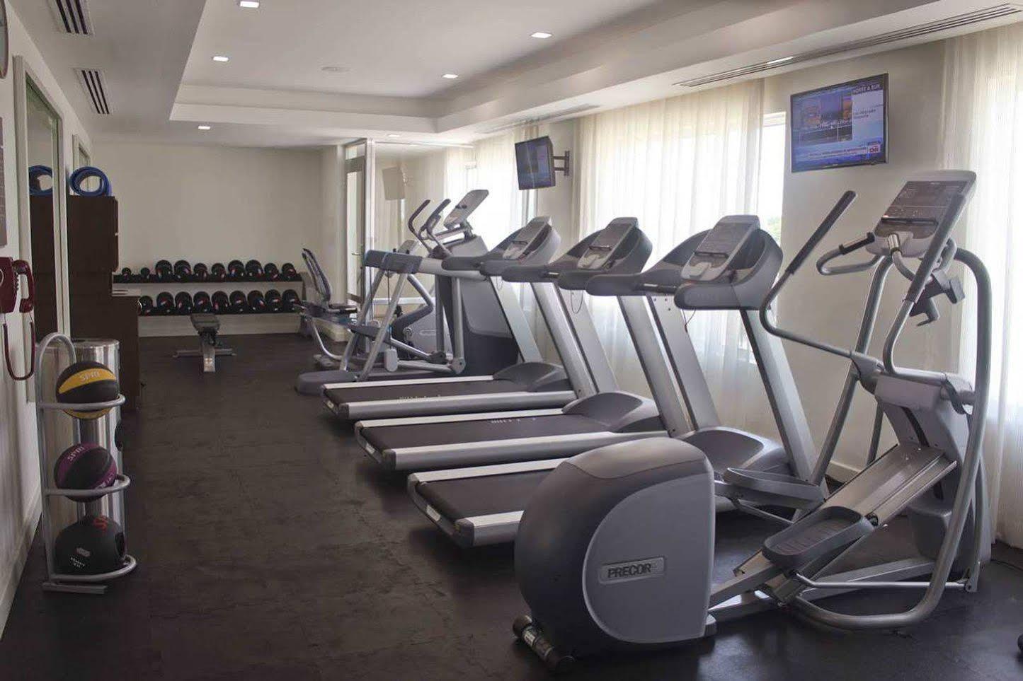 Hampton Inn By Hilton Mérida Eksteriør bilde