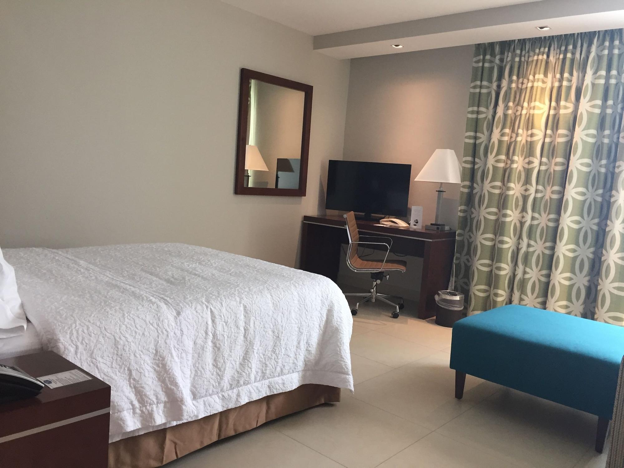 Hampton Inn By Hilton Mérida Eksteriør bilde