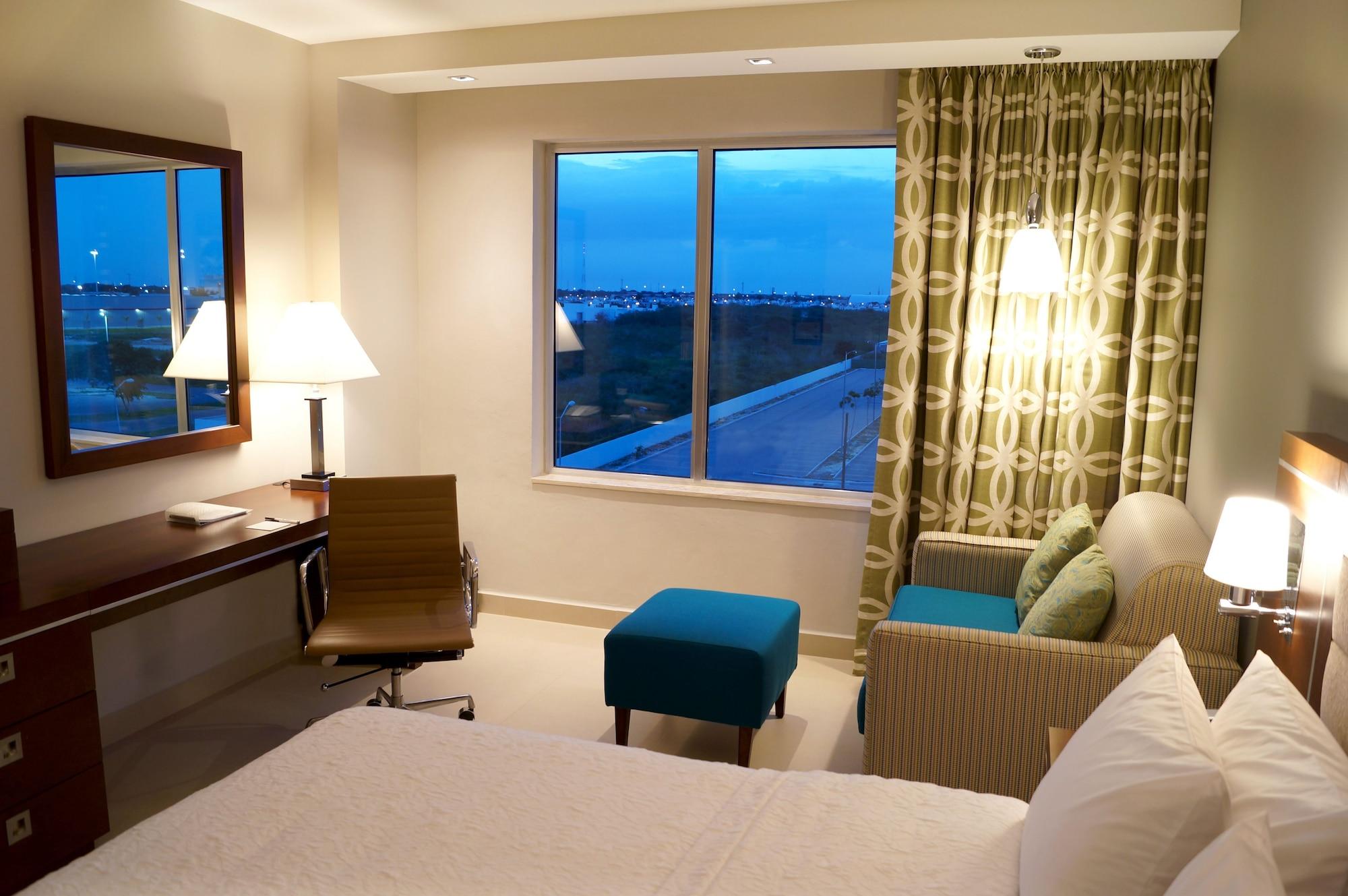 Hampton Inn By Hilton Mérida Eksteriør bilde