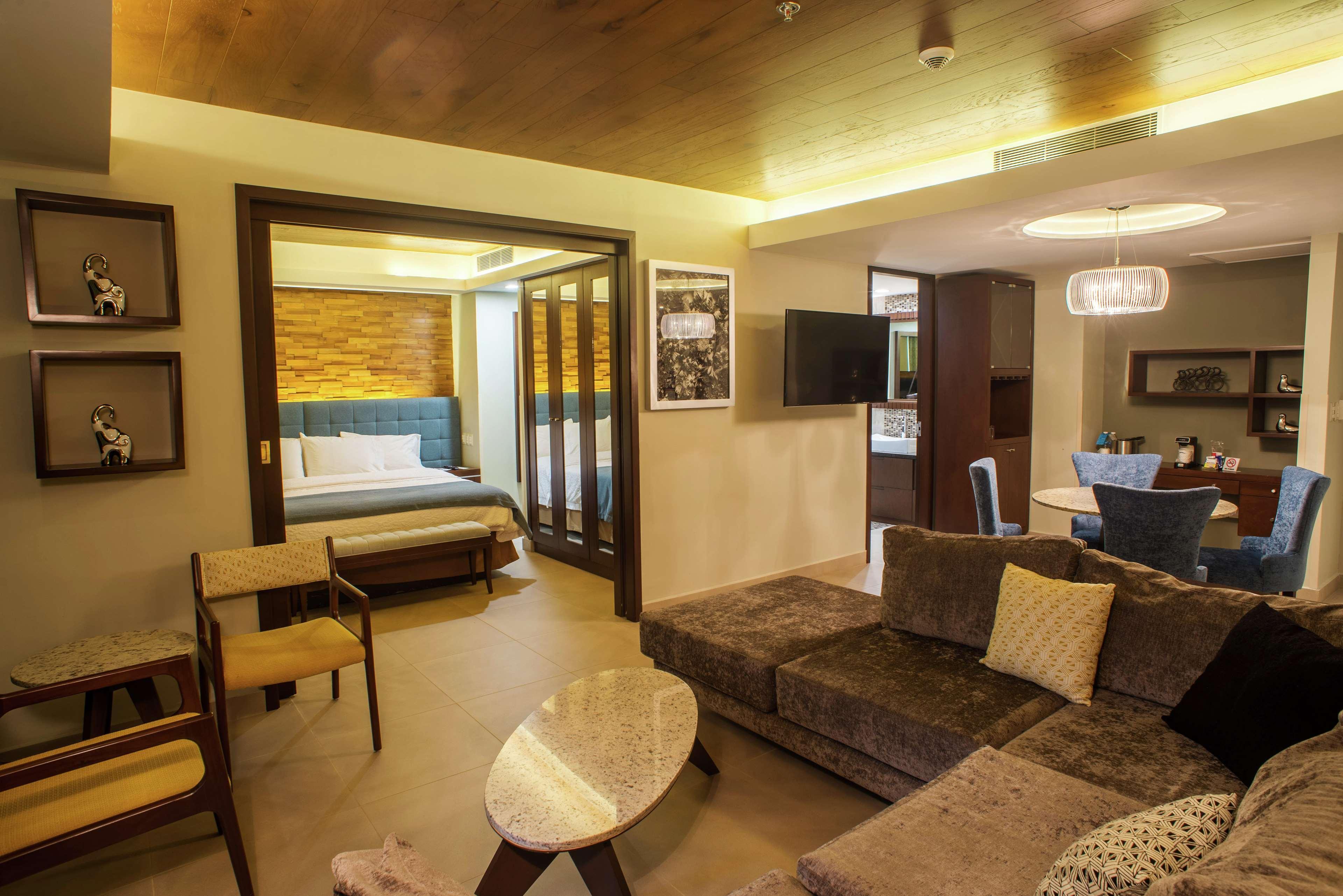 Hampton Inn By Hilton Mérida Eksteriør bilde