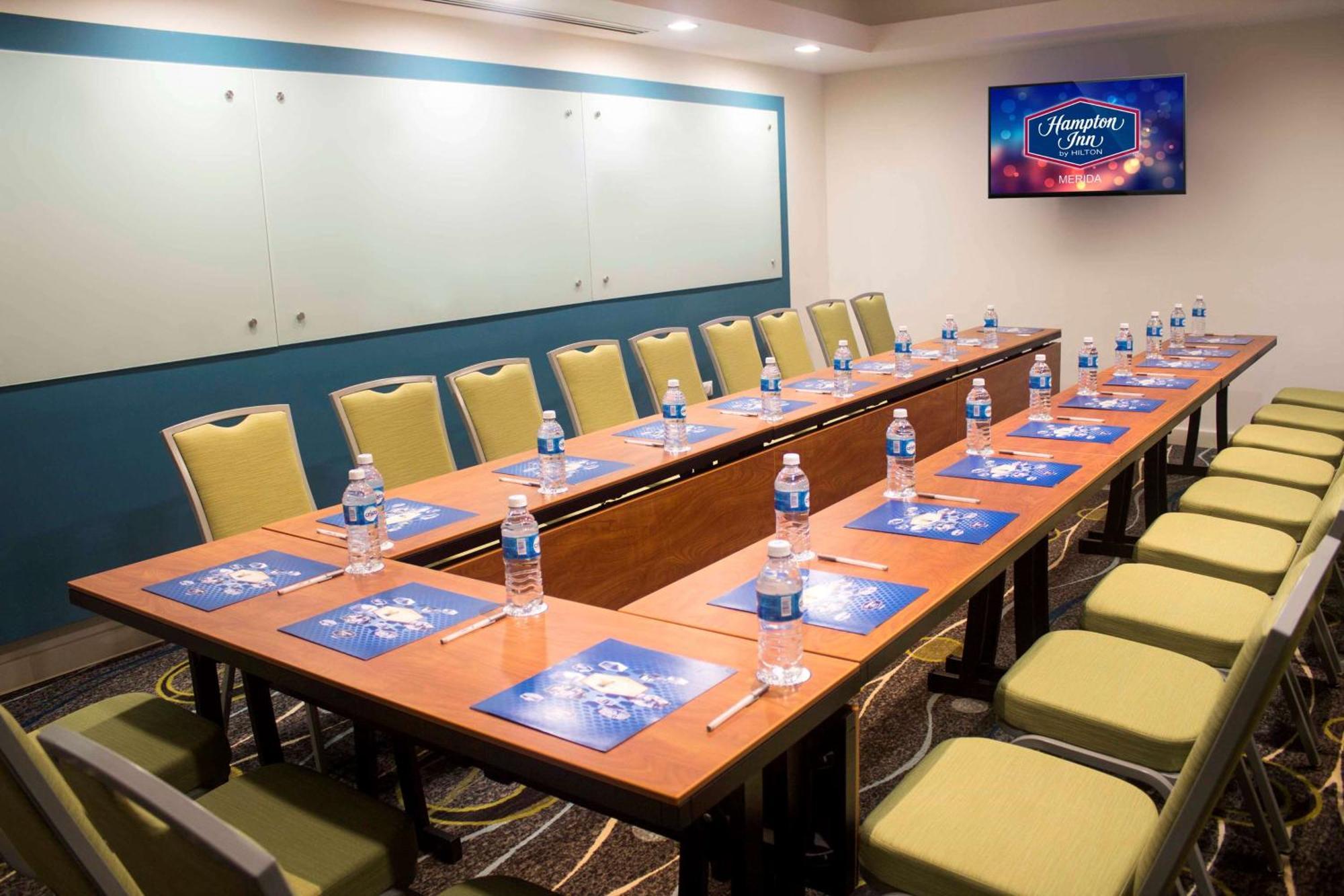 Hampton Inn By Hilton Mérida Eksteriør bilde