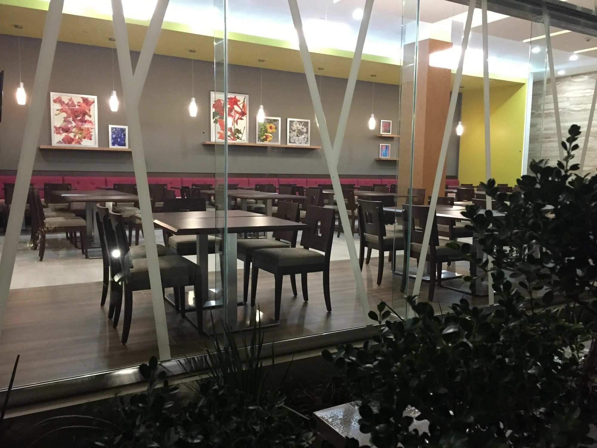 Hampton Inn By Hilton Mérida Eksteriør bilde